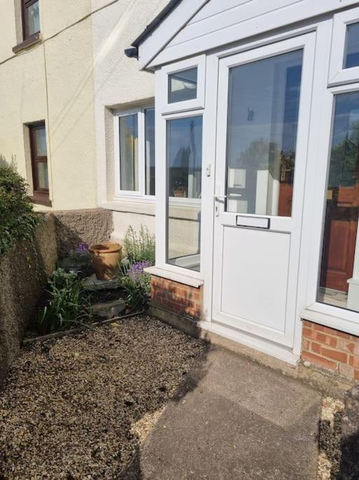 Cheerful Two Bedroom Cottage In The Forest Of Dean Lydbrook Exterior photo